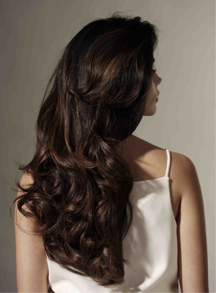 The Cream 230 protects and repairs your hair while it is being blow-dried.